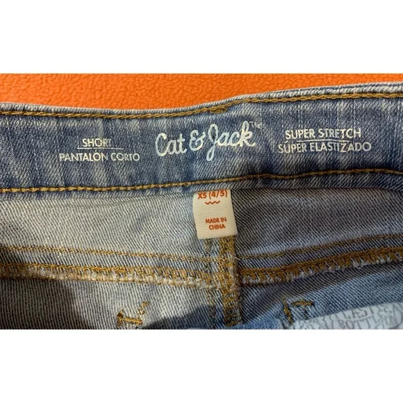Cat & Jack Girls Jean Shorts - Picture 4 of 4